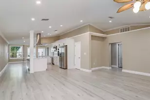 302 Shore Dr, Palm Harbor, FL 34683 - Photo 9