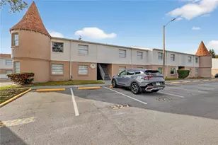 7210 N Manhattan Ave, Tampa, FL 33614 - Photo 1