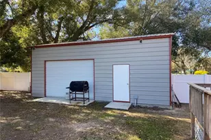 811 Fairlington Dr, Lakeland, FL 33813 - Photo 33