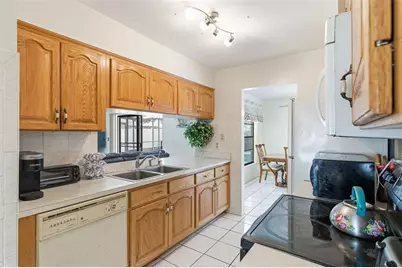 15606 Farnsworth Lane, Tampa, FL 33624 - Photo 13