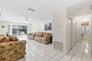 15606 Farnsworth Ln, Tampa, FL 33624 - Photo 7