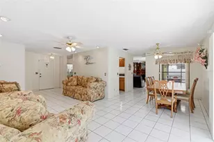 15606 Farnsworth Ln, Tampa, FL 33624 - Photo 9