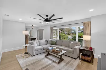 13206 Tifton Drive, Tampa, FL 33618 - Photo 9