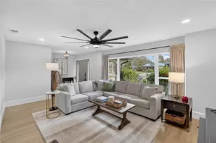 13206 Tifton Dr, Tampa, FL 33618 - Photo 9