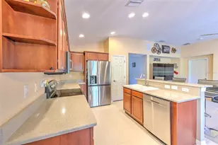 7352 Bridgeview Dr, Zephyrhills, FL 33545 - Photo 19