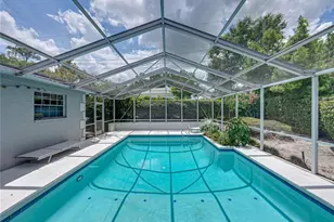 1249 Lake Point Dr, Lakeland, FL 33813 - Photo 3