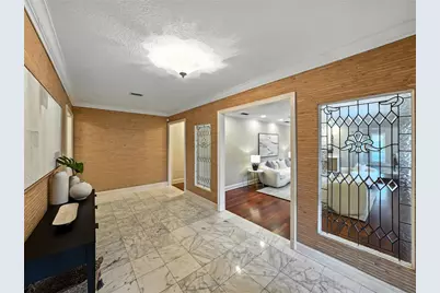 1249 Lake Point Drive, Lakeland, FL 33813 - Photo 11