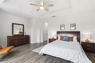 262 8th St N, Saint Petersburg, FL 33701 - Photo 21