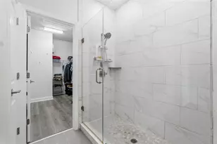 262 8th St N, Saint Petersburg, FL 33701 - Photo 27