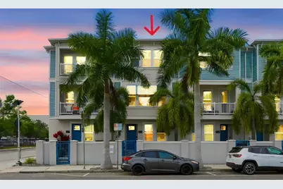 262 8th Street N, Saint Petersburg, FL 33701 - Photo 11