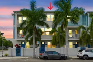 262 8th St N, Saint Petersburg, FL 33701 - Photo 11
