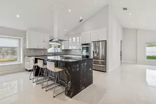 15905 Wainwright Ct, Tampa, FL 33647 - Photo 7