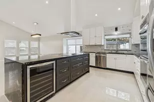 15905 Wainwright Ct, Tampa, FL 33647 - Photo 11