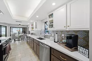 13608 Avista Dr, Tampa, FL 33624 - Photo 19