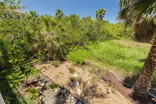 2613 59th St S, Gulfport, FL 33707 - Photo 21