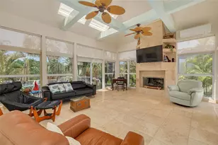 2613 59th St S, Gulfport, FL 33707 - Photo 15