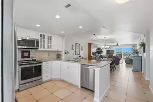 719 Pinellas Bayway S, Saint Petersburg, FL 33715 - Photo 3