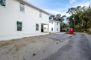 421 25th Ave N, Saint Petersburg, FL 33704 - Photo 11