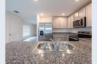 3820 Mannered Gold Avenue, Bradenton, FL 34208 - Photo 11