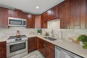 2589 Sunny Breeze Ave, Largo, FL 33770 - Photo 35