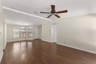 7113 Mt Piney Rd NE, Saint Petersburg, FL 33702 - Photo 13