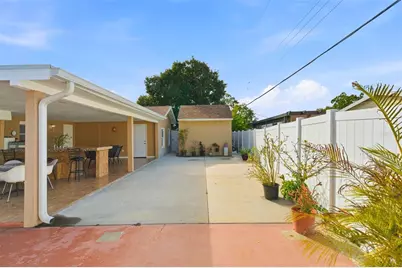 4914 Holiday Drive, Tampa, FL 33615 - Photo 21