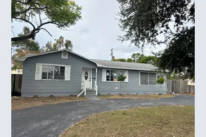 2918 49th Street N, Saint Petersburg, FL 33710 - Photo 1