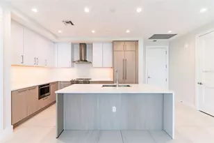 275 1st Ave S, Saint Petersburg, FL 33701 - Photo 3