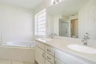 10251 Moshie Ln, San Antonio, FL 33576 - Photo 11