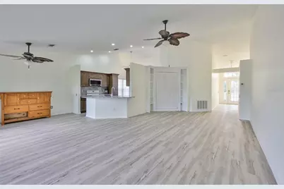 219 Island Water Way, Apollo Beach, FL 33572 - Photo 5