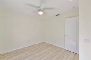 219 Island Water Way, Apollo Beach, FL 33572 - Photo 9