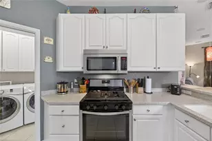 1257 Lyndhurst Greens Dr, Sun City Center, FL 33573 - Photo 19