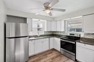 1459 Pine St, Clearwater, FL 33756 - Photo 5