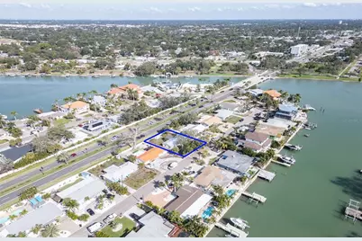 7833 Causeway Boulevard S, Saint Petersburg, FL 33707 - Photo 19