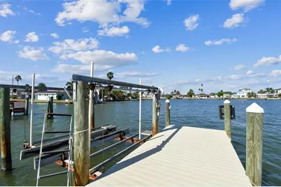 568 Johns Pass Avenue, Madeira Beach, FL 33708 - Photo 5