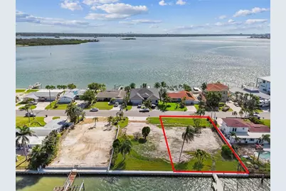 568 Johns Pass Avenue, Madeira Beach, FL 33708 - Photo 3
