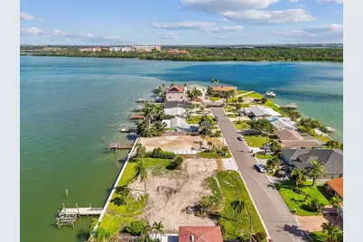 568 Johns Pass Avenue, Madeira Beach, FL 33708 - Photo 15