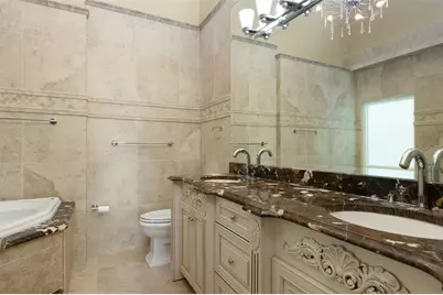 11820 Capri Circle S, Treasure Island, FL 33706 - Photo 23