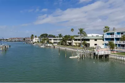 11820 Capri Circle S, Treasure Island, FL 33706 - Photo 49