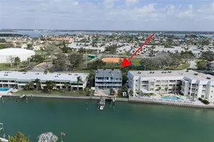 11820 Capri Cir S, Treasure Island, FL 33706 - Photo 47