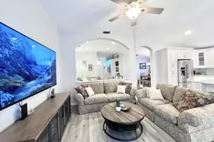 9932 Stockbridge Dr, Tampa, FL 33626 - Photo 13