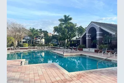 10263 Gandy Boulevard N #2301, Saint Petersburg, FL 33702 - Photo 11