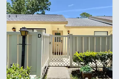 1333 Shady Pine Way #D, Tarpon Springs, FL 34688 - Photo 1