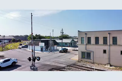 302 S Collins Street, Plant City, FL 33563 - Photo 25