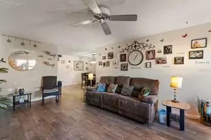 6400 46th Ave N, Kenneth City, FL 33709 - Photo 5