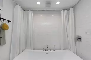 4915 Pennsbury Dr, Tampa, FL 33624 - Photo 43