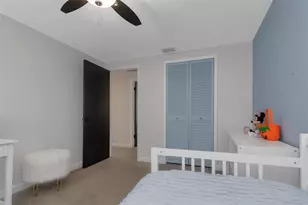 4915 Pennsbury Dr, Tampa, FL 33624 - Photo 37