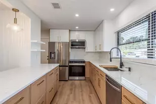 1737 Prince Philip St, Clearwater, FL 33755 - Photo 3