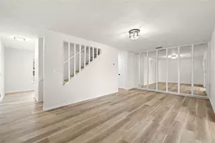 14224 Village Terrace Dr, Tampa, FL 33624 - Photo 7