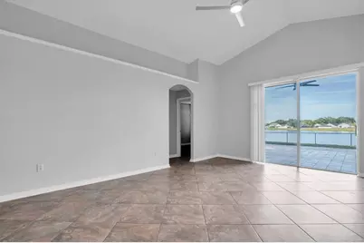 11102 Lakeside Vista Drive, Riverview, FL 33569 - Photo 9